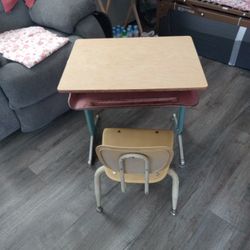 Vintage School Desk And Chair Great Shape For The Age Local Pickup Only 