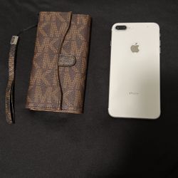 iPhone 7 W/ Michael Kors Case