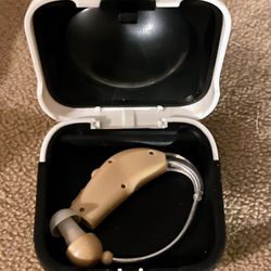 Resound  Hearing Aide **Tested** With Pocket Size Case