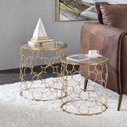 Finish: Clear Glass Top & Gold Finish Material: Metal, Glass Product Dimensions: 20"L X 20"W X 21"H