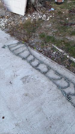 Snow tires chain