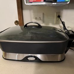 16 inch Presto Foldaway Electric Skillet