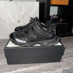 Balenciaga Tracks Black