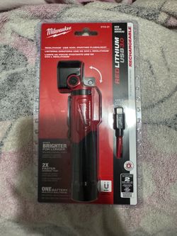 Milwaukee flashlight