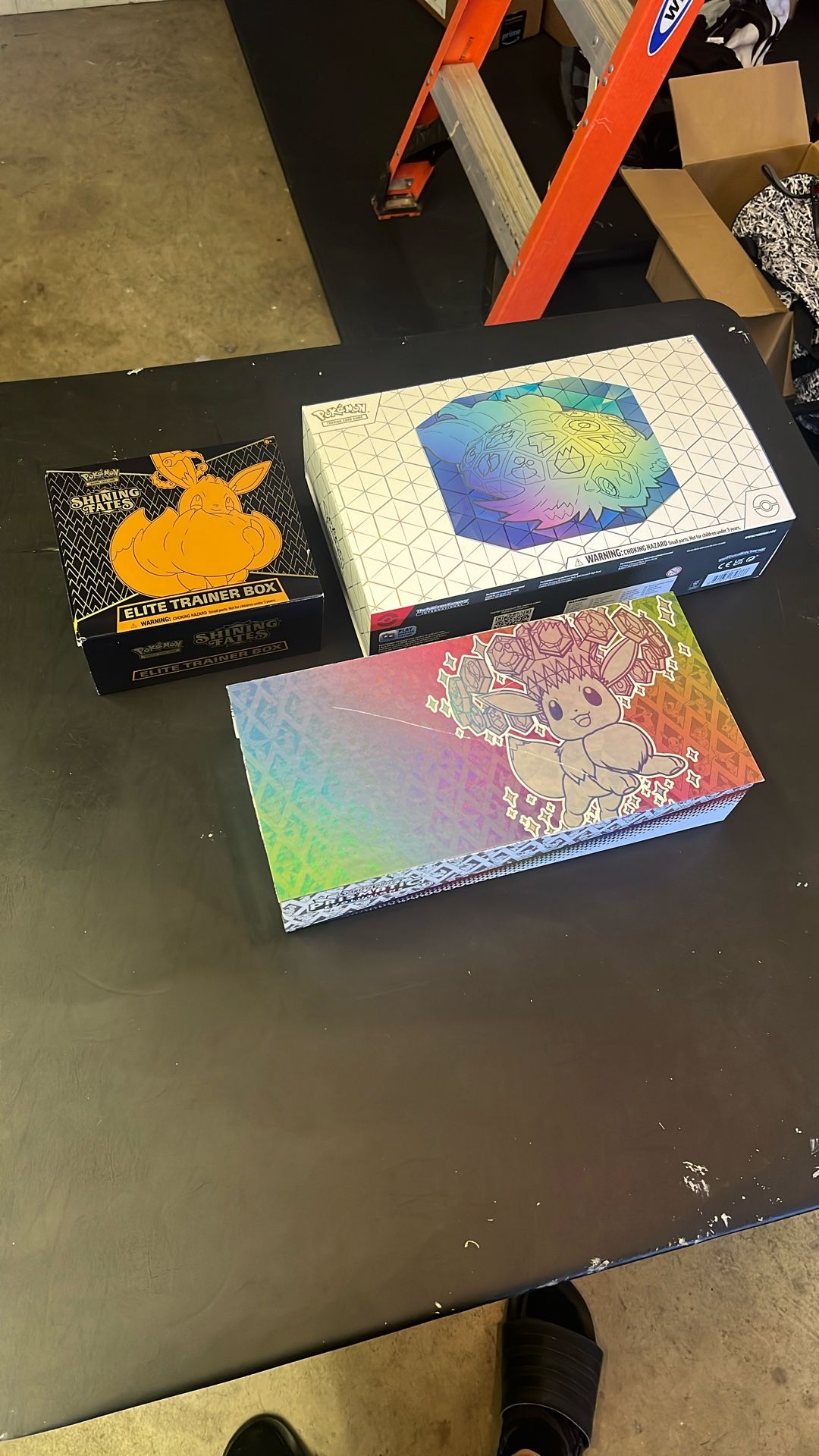 Pokemon Open Box (with Items no cards)