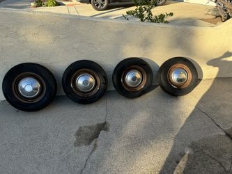 Datsun Rims With Hubcaps
