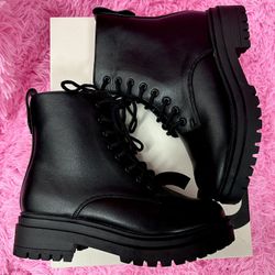 NEW WOMANS 7 $30 FIRM  MUST PICK UP IN MCALLEN