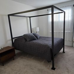 Room and Board Queen Canopy Bed Frame