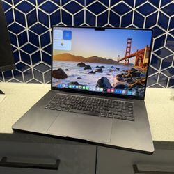 Apple MacBook Pro 16” M4 Pro 24GB Ram 512SSD