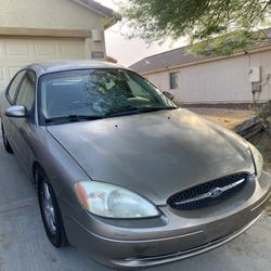 2003 Ford Taurus