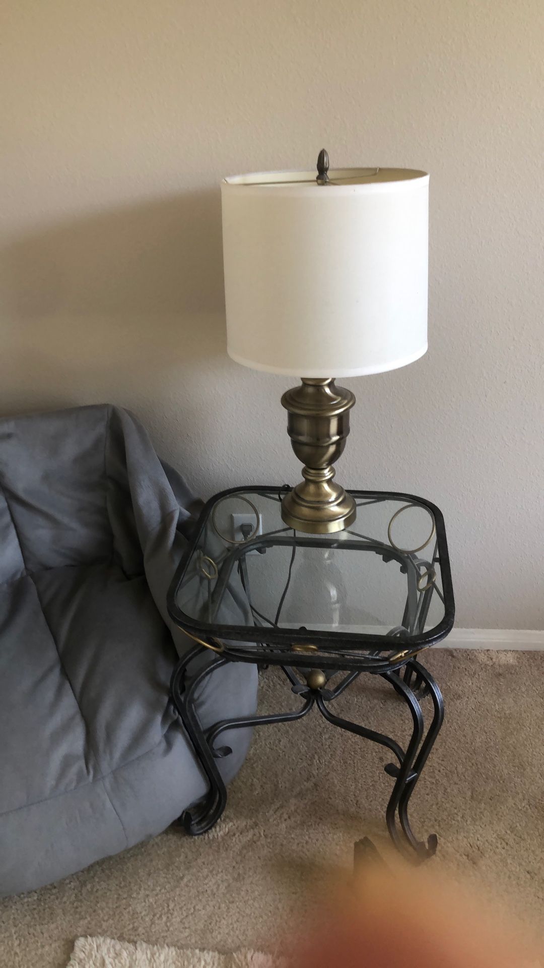 2 End table 1 Half Table 2 Lamps And 2 Beene Bags For Freu