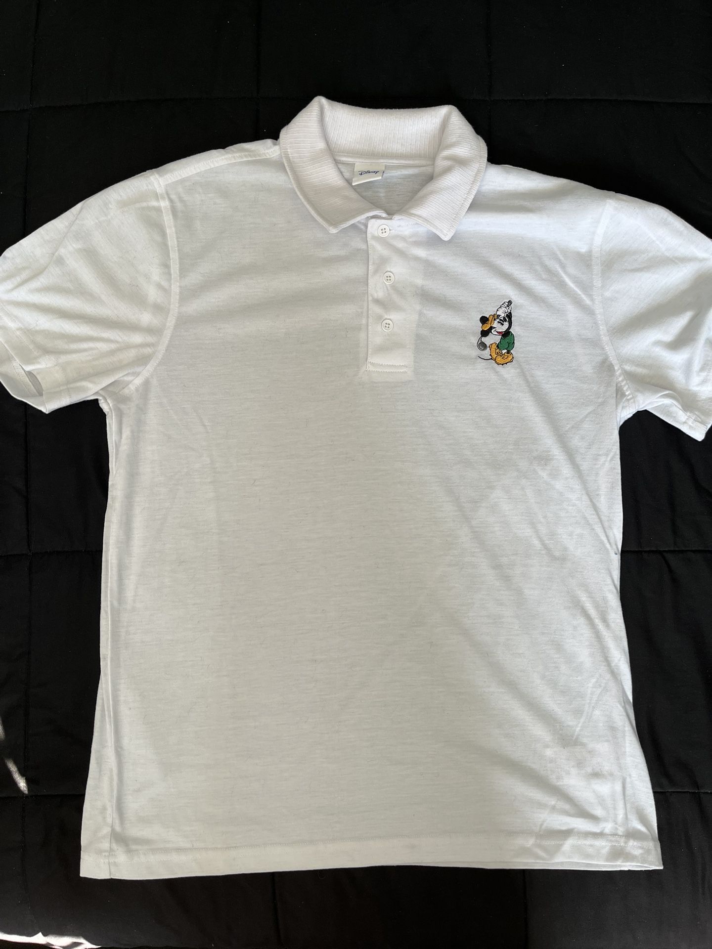 Disney Mickey Mouse Golf Polo White 100% Polyester Men’s Medium Wore this only once. Fits pretty tight, if you have a smaller frame or typically wear