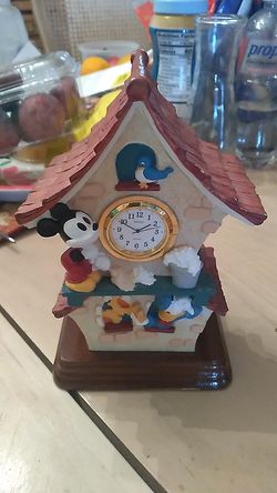 Goofy Disney clock