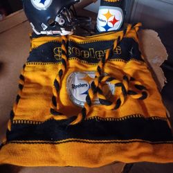 Steelers Hand Bag, Drink Cooler & Helmet.