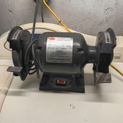 Bench Top Grinder Works Great 