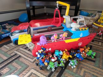 Paw patrol boat, RV and tons of figurines