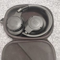 JBL Bluetooth Headphones 