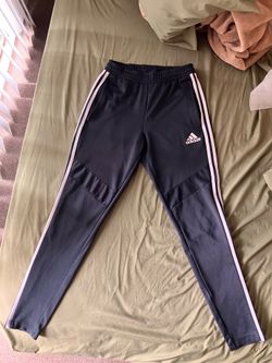 $5 Adidas Women’s S Sweat Pants