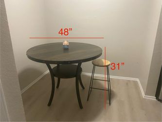 Round Dining Table