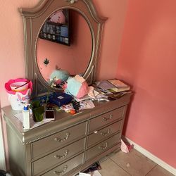 Dresser With Mirror And Full Size Bed And Mattress And Box Spring 