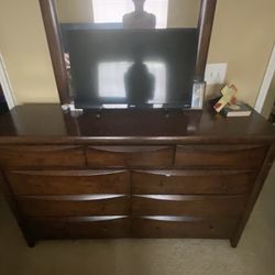 Cherry Wood Dresser 