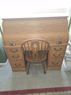 Winners Only, Inc. roll-top writer's desk
