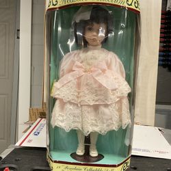 VINTAGE 18” PORCELAIN COLLECTIBLE DOLL
