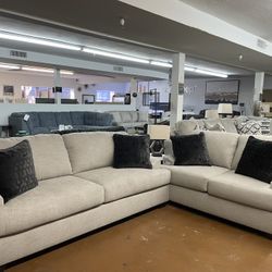 2pc Sofa And Loveseat 