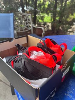 Jordan jumpmans 7Y