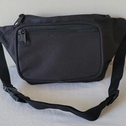 Dickies 3-Pocket Black Canvas Waist/Fanny Bag - Black 