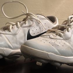 Nike - Baseball Cleats