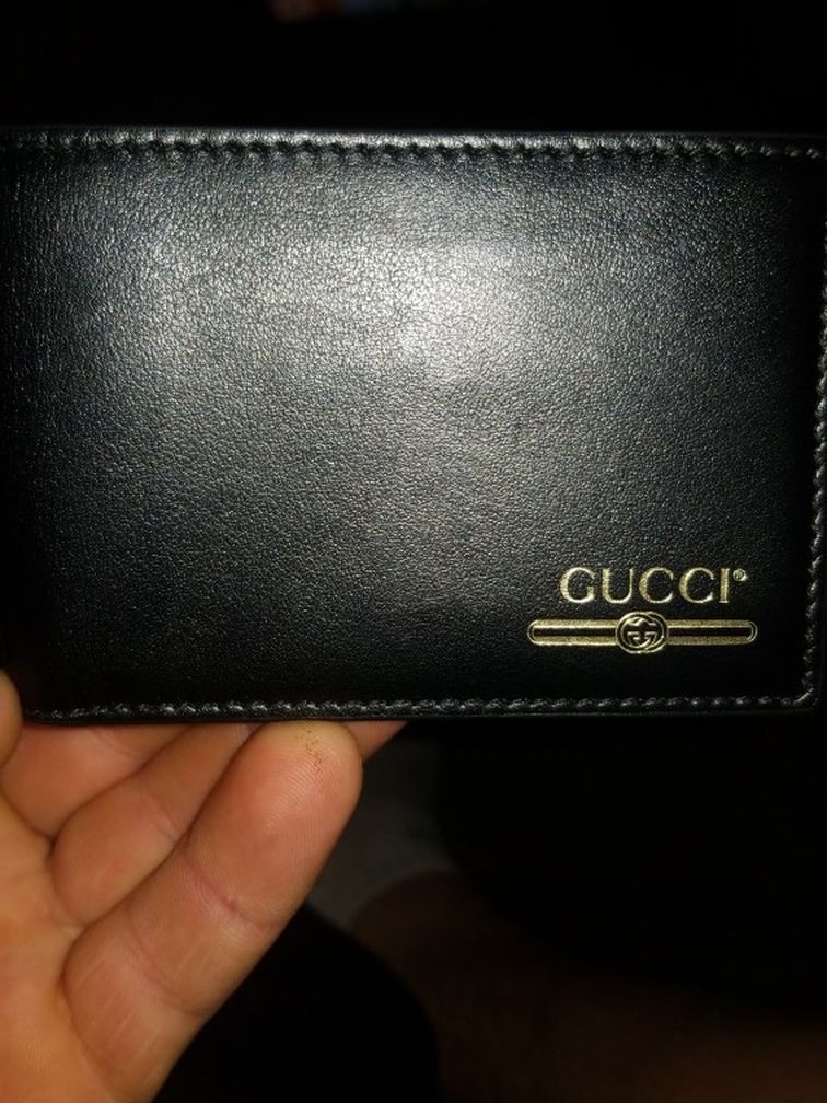 GUCCI Black Bifold Wallet With 7 Pockets