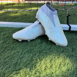 Adidas  Predator  Soccer Cleats Size 7