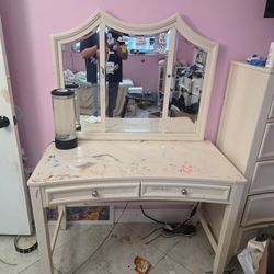 Free Bedroom Furniture