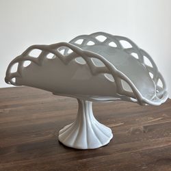 Vintage milk glass pedestal plate stand banana fruit bowl 13.5x9x7.5 charming functional decorative