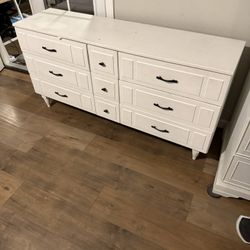 9 Drawer Dresser