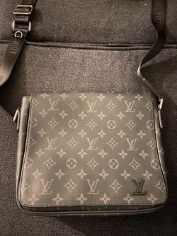 Louis Vuitton Crossbody Bag