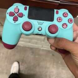 PS4 Controller 