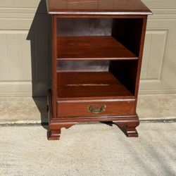 Vintage Kling Factories Cherry Mahogany Wood Nightstand End Table