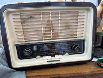 1955 Telefunken Gavotte 500 Radio