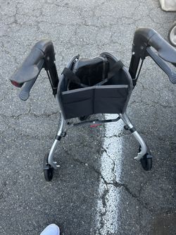 Walker Carrier Assitant 