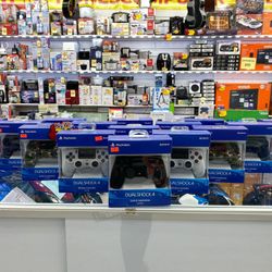 PlayStation DualShock 4 For ps4 Brand New 