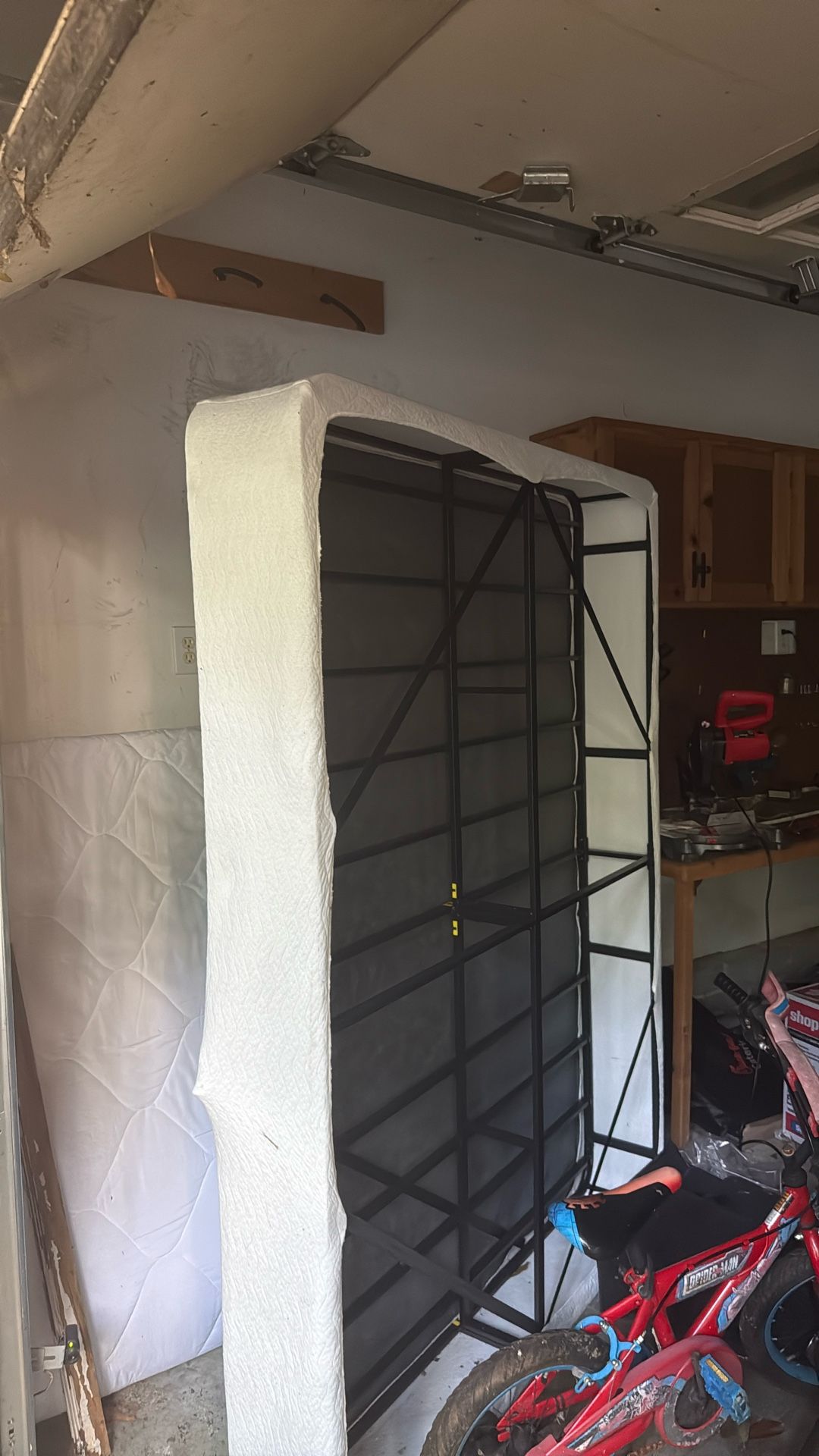 Free! Full Mattress With Topper And Platform Base