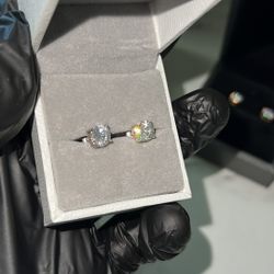 .925 Round Cut (mossanite)