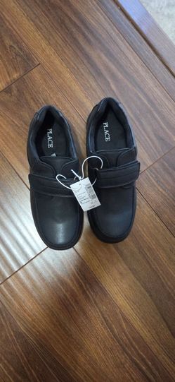 Boys shoes size 5