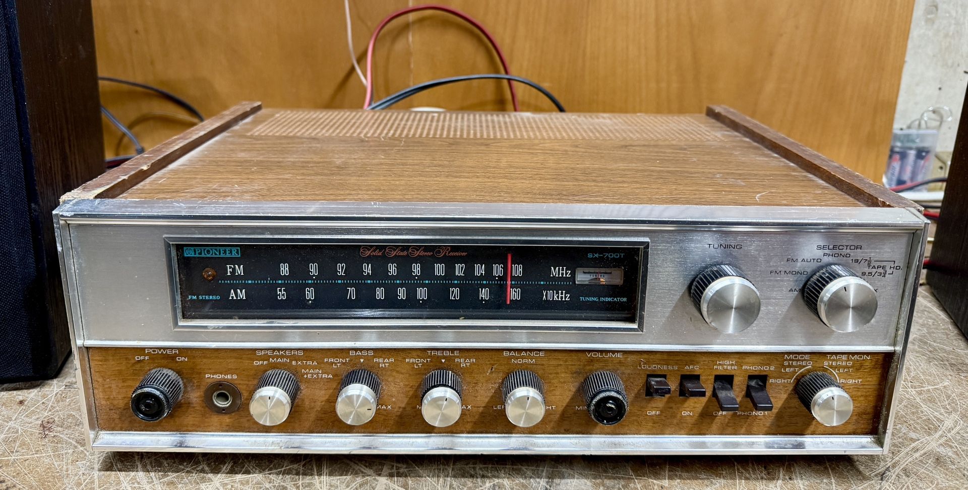 Rare Vintage Pioneer Solid State stereo receiver model SX-700T