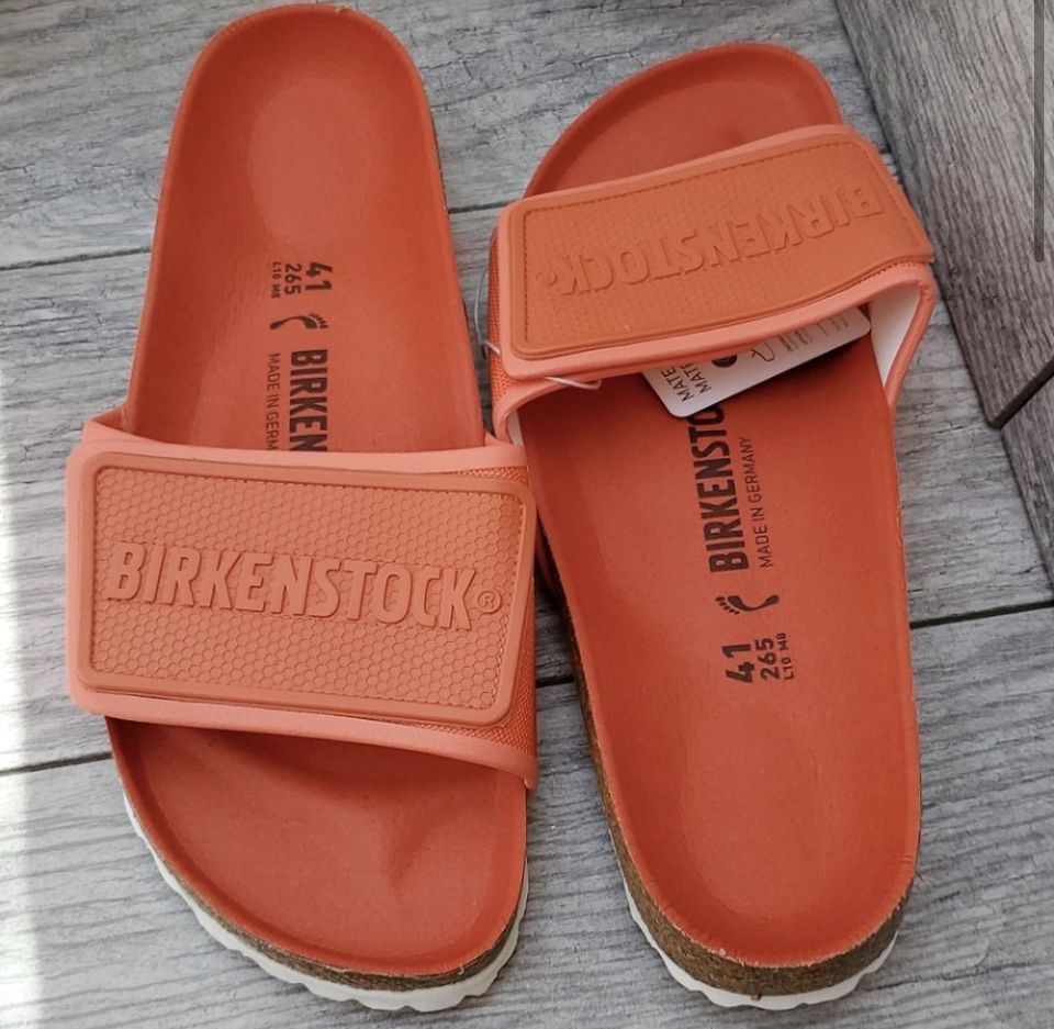 Birkenstock Slide sandal in coral size 10