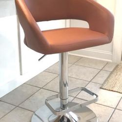 Carnegy Avenue 31.5 in. Cognac Vinyl/Chrome Frame Mid Metal Bar Stool with Vinyl Seat