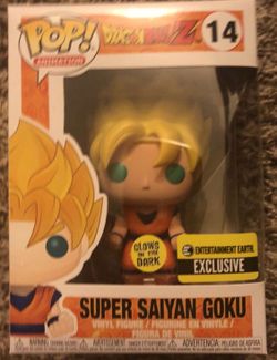 Funko Pop Exclusive Super Saiyan Goku Glow In The Dark