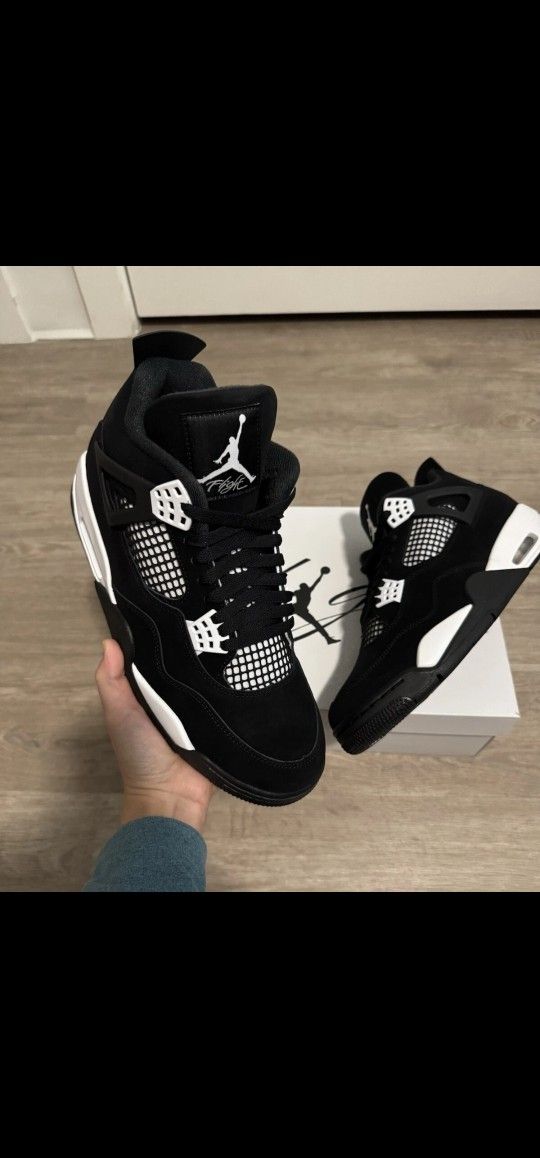 Jordan 4 WHITE THUNDER 9½